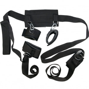Bad Kitty Bondage Set Negru Bad Kitty Bondage Set Negru pe Sexlab.ro