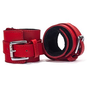Cătușe Din Piele Devil Sticks Hard Bondage Roșu pe SexLab