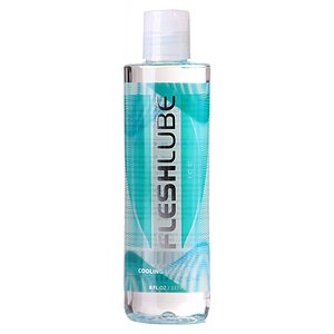 Lubrifiant Fleshlube Ice pe SexLab