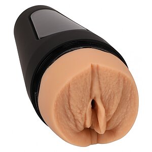 Masturbator Main Squeeze Bridgette B pe SexLab