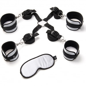 Set Hard Limits Negru Set Hard Limits Negru pe Sexlab.ro