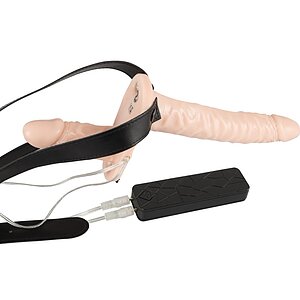 Strap-on Duo pe SexLab