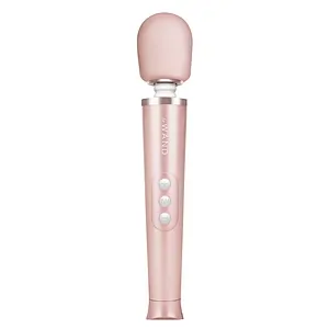 Vibrator Le Wand Petite Auriu pe SexLab